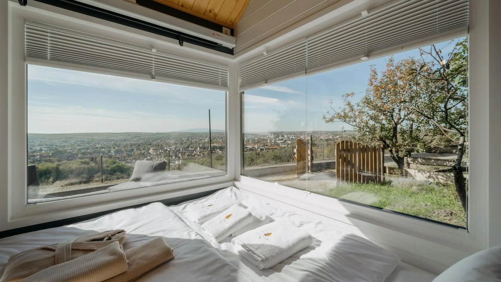 Feelmore Tiny House Erlau 0*,  Ungarn