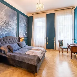 Kastely Apartman