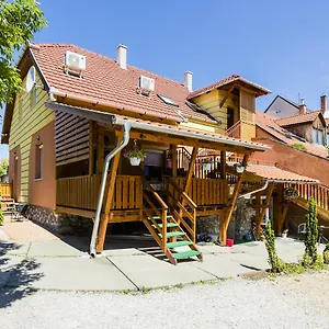 Almafa Apartman